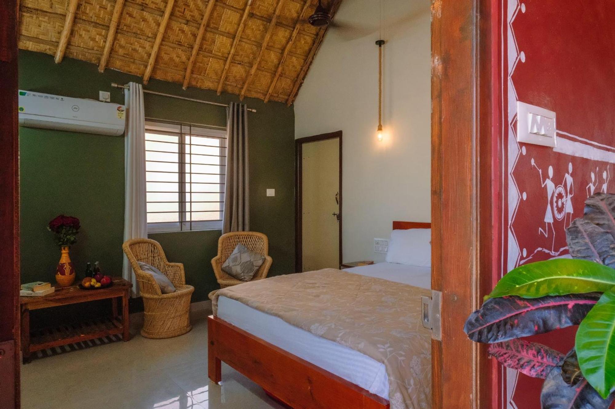 The Hideout Cottage And Restaurant Hampi Buitenkant foto