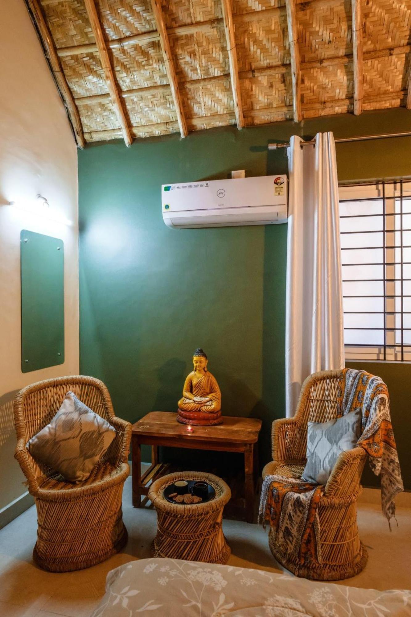 The Hideout Cottage And Restaurant Hampi Buitenkant foto