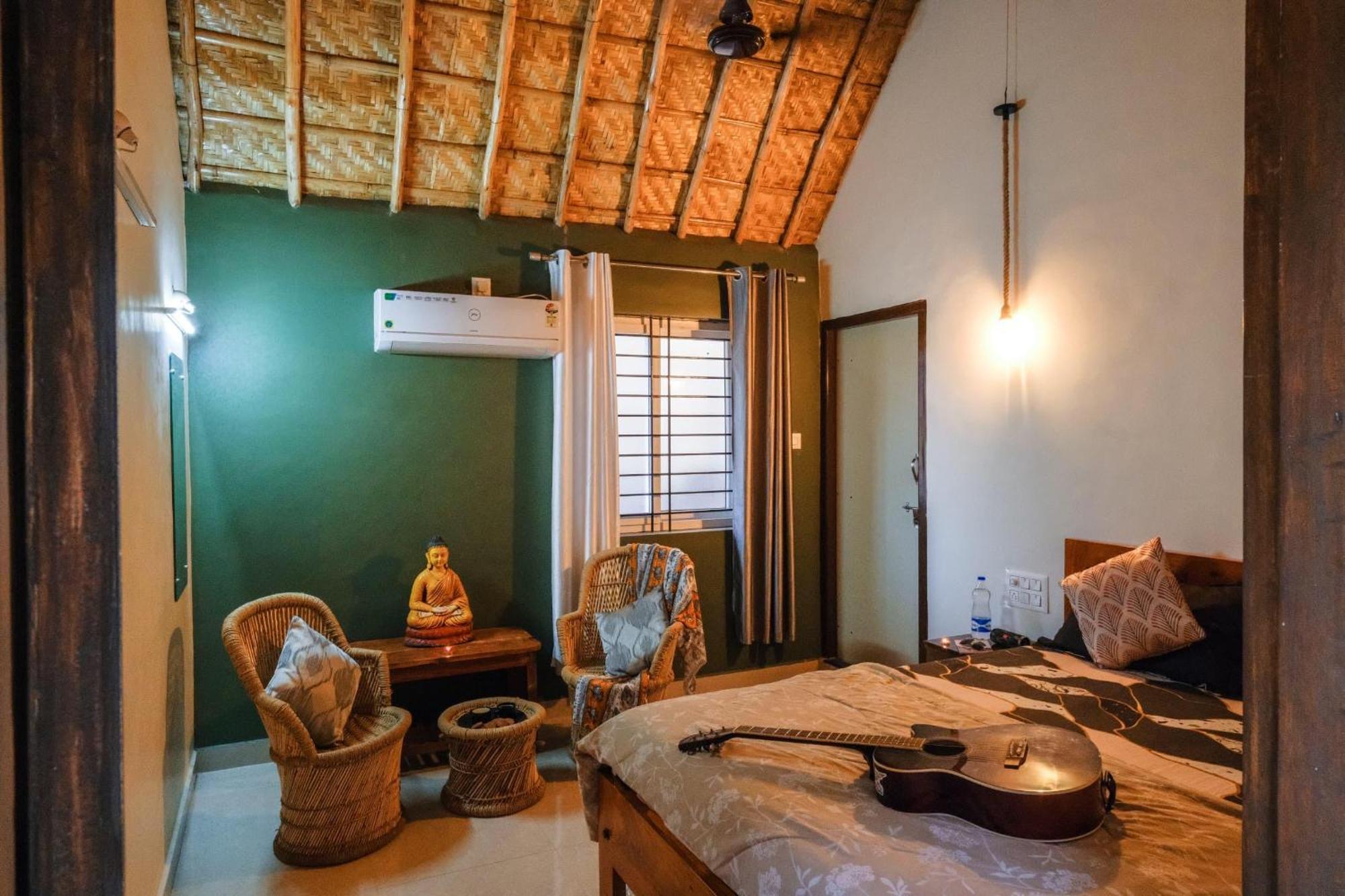 The Hideout Cottage And Restaurant Hampi Buitenkant foto