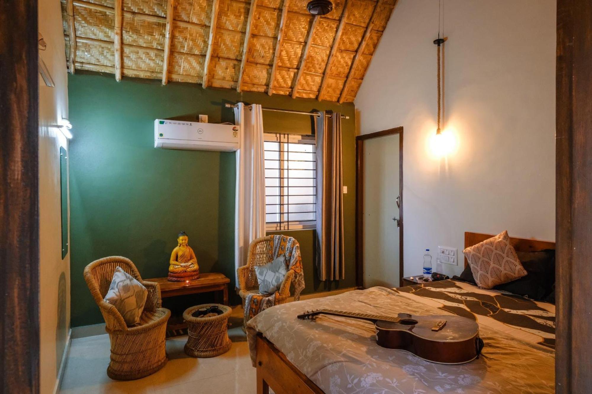 The Hideout Cottage And Restaurant Hampi Buitenkant foto