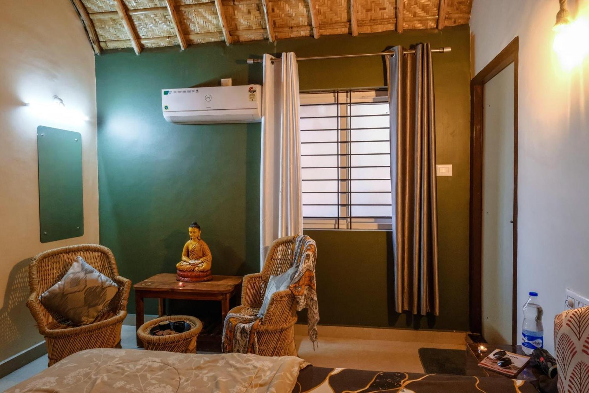 The Hideout Cottage And Restaurant Hampi Buitenkant foto