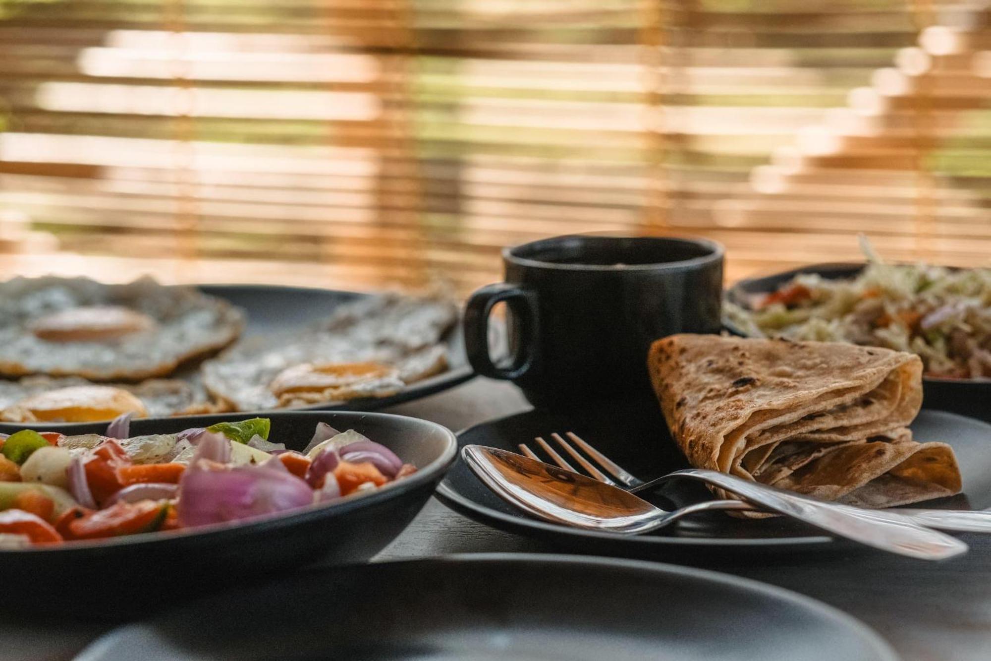 The Hideout Cottage And Restaurant Hampi Buitenkant foto