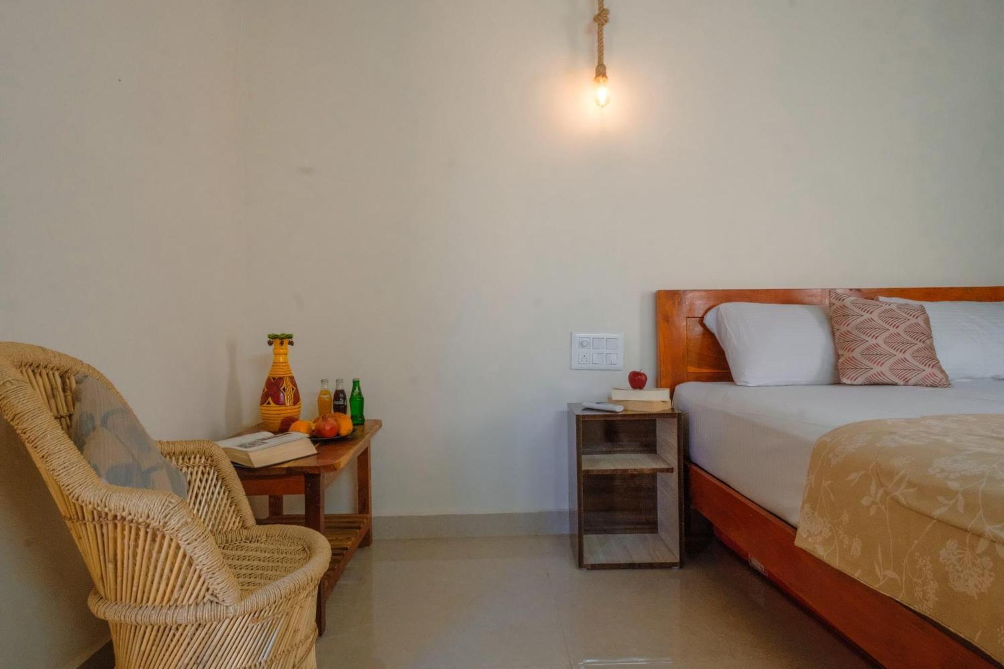 The Hideout Cottage And Restaurant Hampi Buitenkant foto