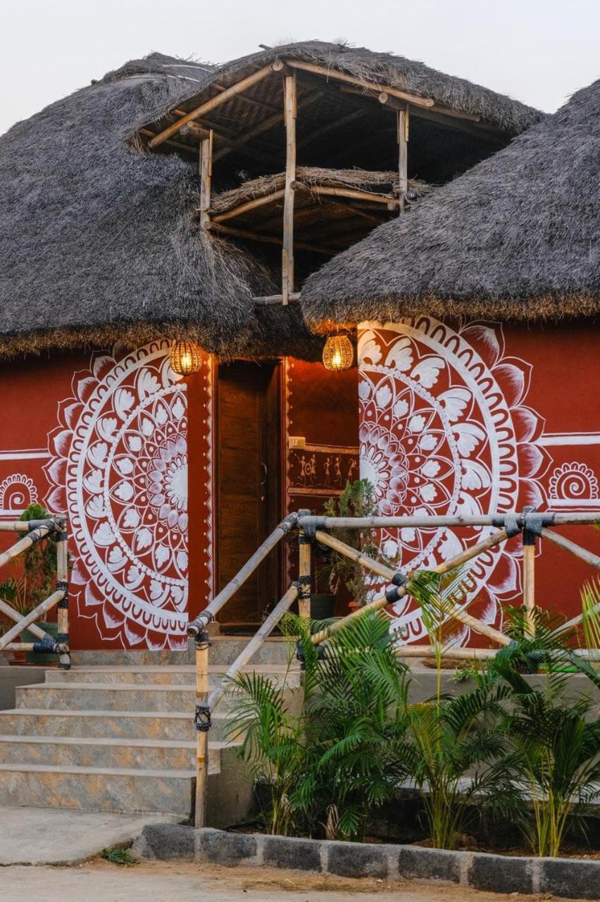 The Hideout Cottage And Restaurant Hampi Buitenkant foto